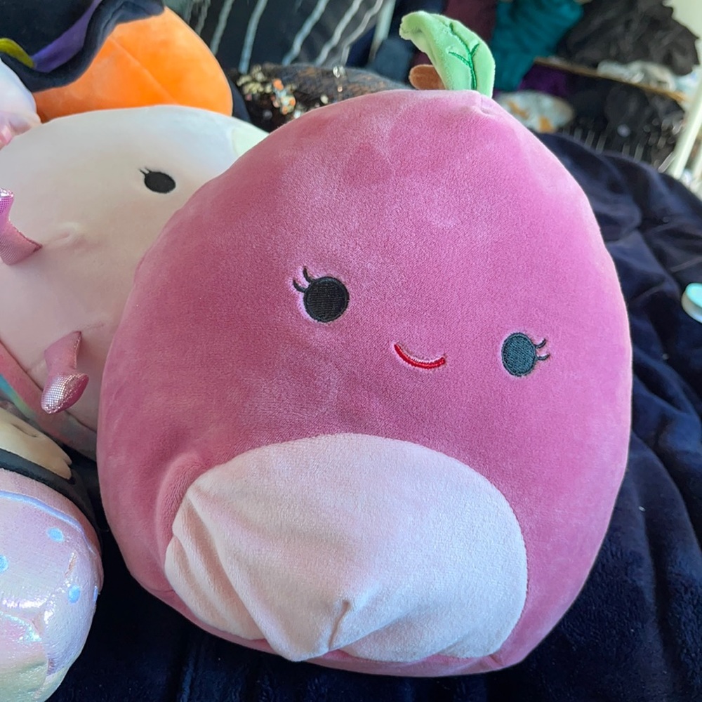 SQUISHMALLOW - Cherry - 8” - NWOT